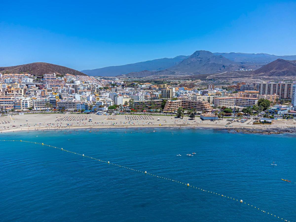 Luxury Holidays Suites, Playa De Los Cristianos لوس كريستيانوس المظهر الخارجي الصورة