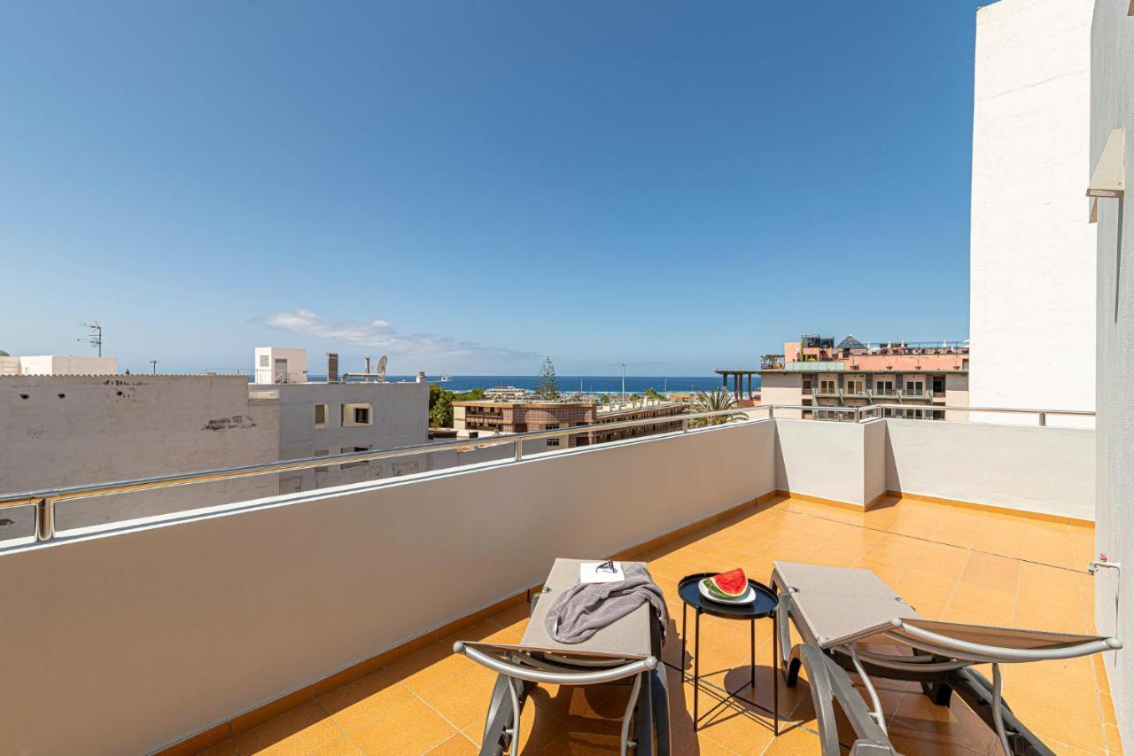 Luxury Holidays Suites, Playa De Los Cristianos لوس كريستيانوس المظهر الخارجي الصورة
