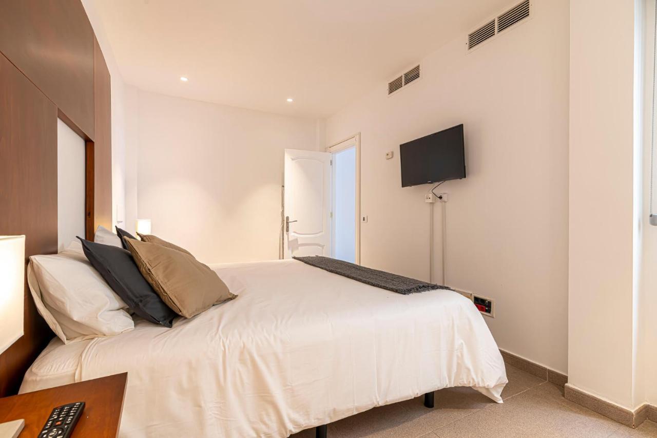 Luxury Holidays Suites, Playa De Los Cristianos لوس كريستيانوس المظهر الخارجي الصورة