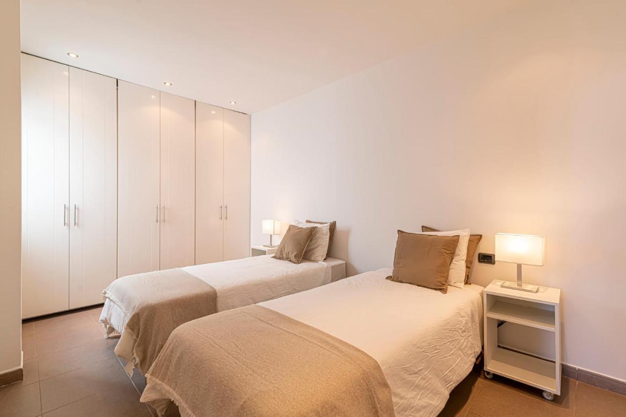 Luxury Holidays Suites, Playa De Los Cristianos لوس كريستيانوس المظهر الخارجي الصورة