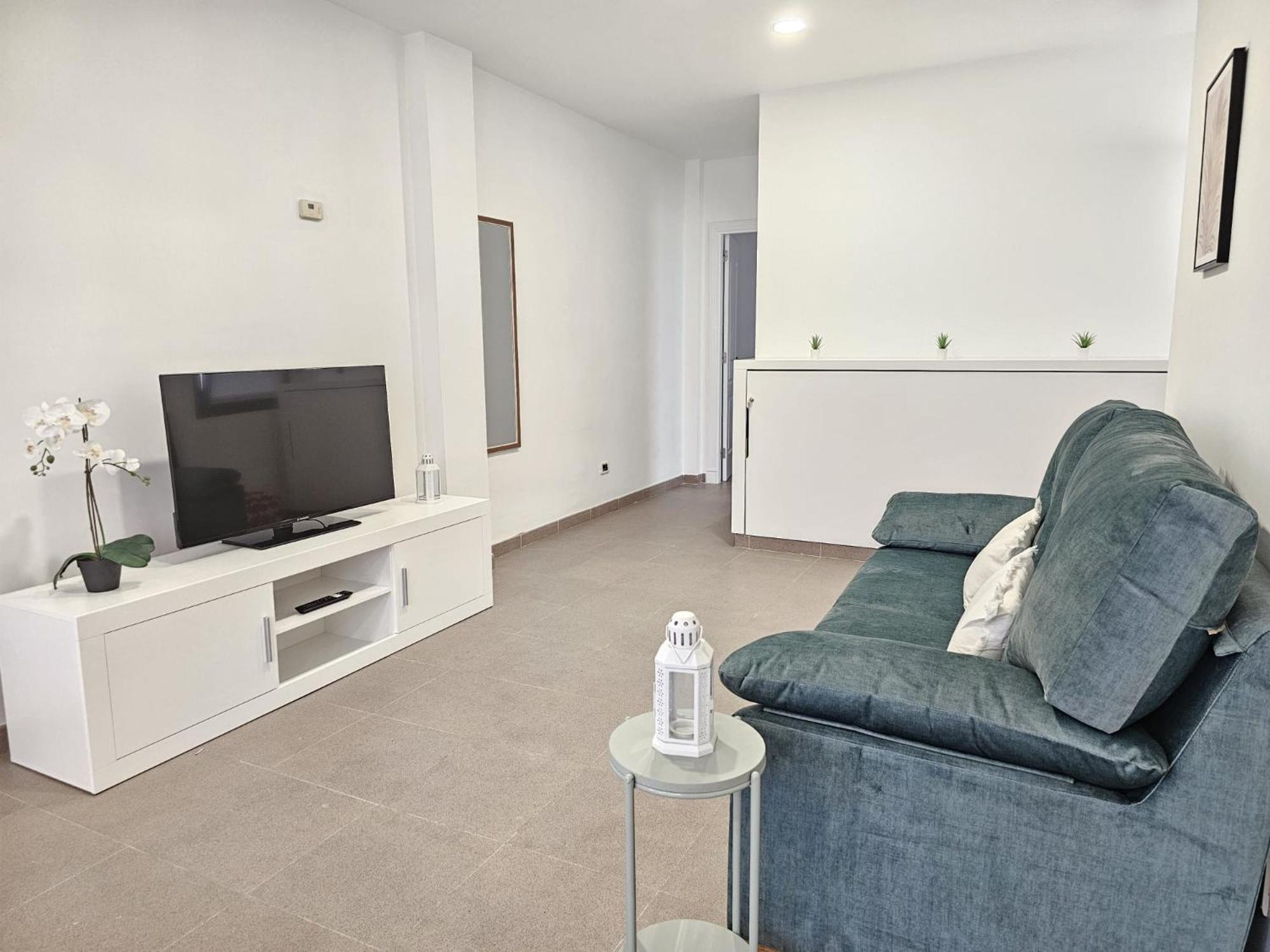 Luxury Holidays Suites, Playa De Los Cristianos لوس كريستيانوس المظهر الخارجي الصورة