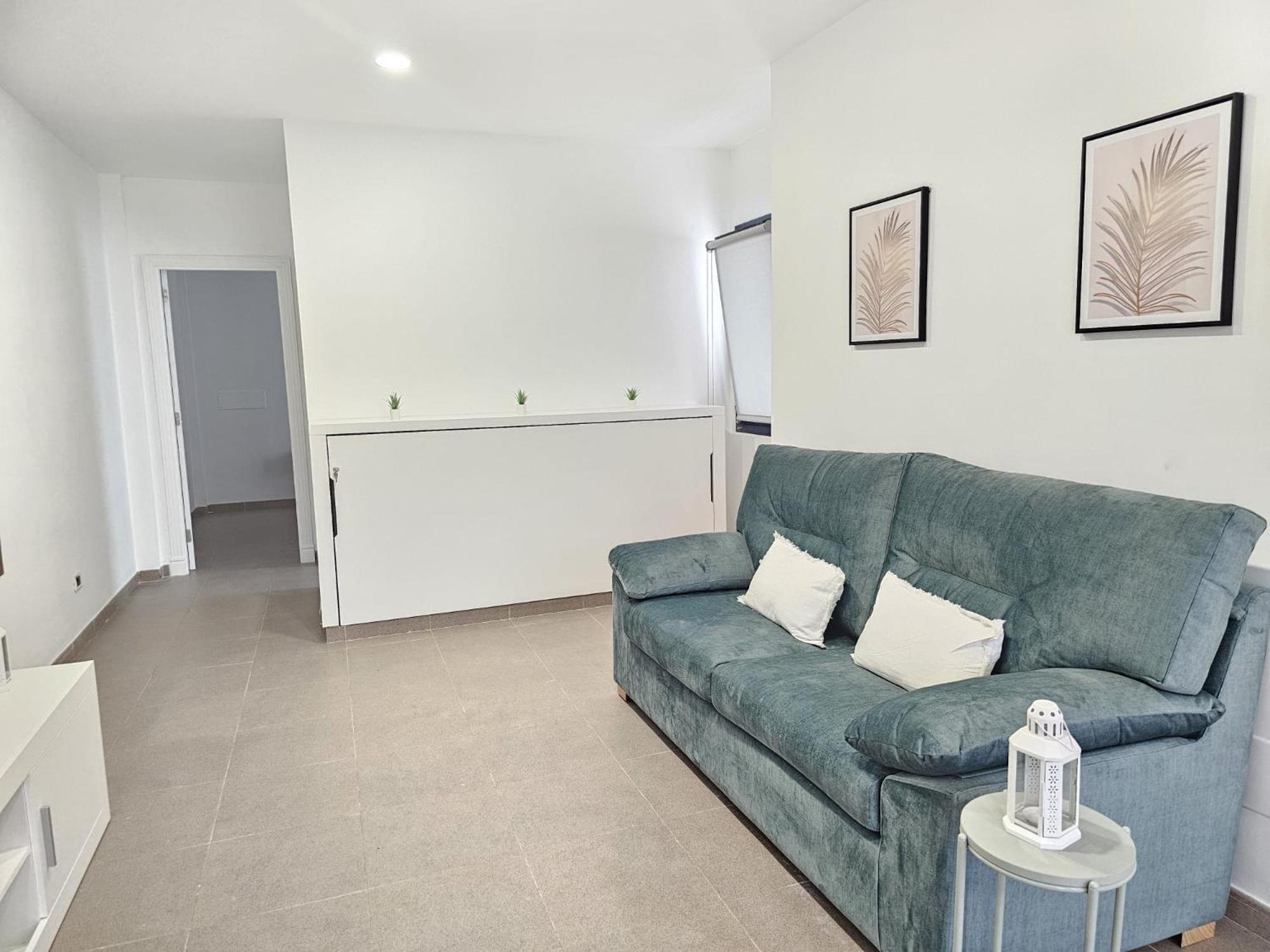 Luxury Holidays Suites, Playa De Los Cristianos لوس كريستيانوس المظهر الخارجي الصورة